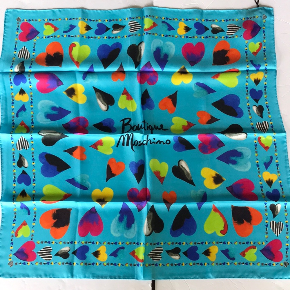 Moschino Silk Scarf Italy Hearts RARE NWT - Picture 1 of 10